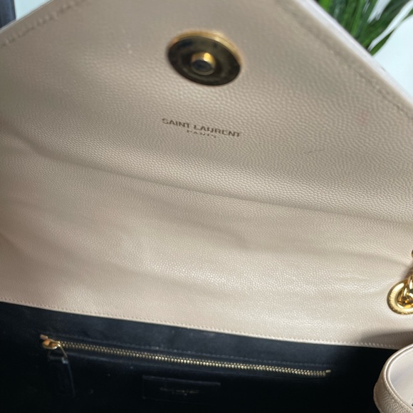 Saint Laurent Nude Bag With Gold Chain, Front Flap, Shoulder Bag - Picture 6 of 13